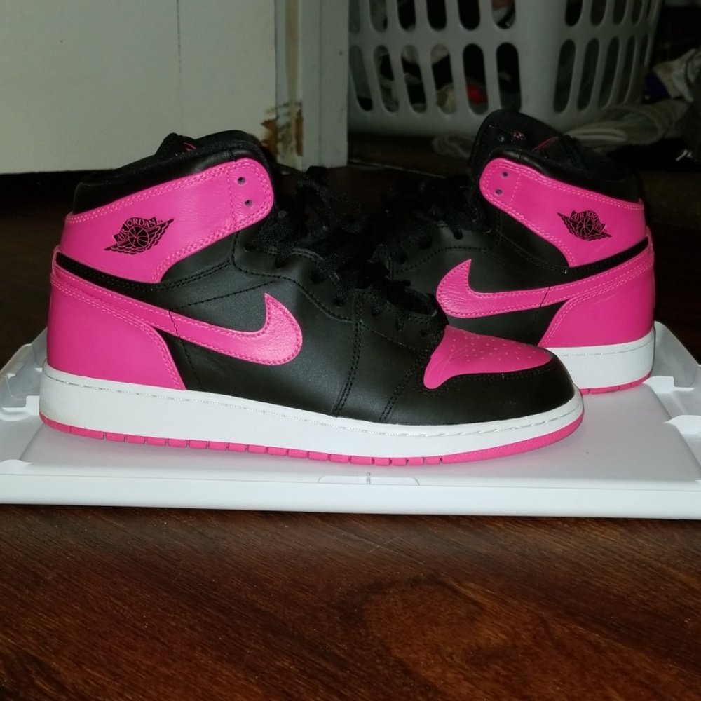 Jordan 1 "Serena Williams"